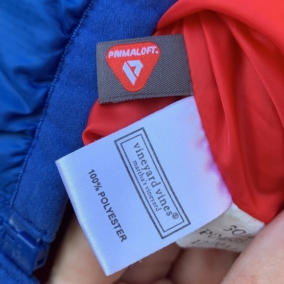 Vineyard vines Boy's Mountain Weekend Primaloft Full Zip Vest - Picture 10 of 12